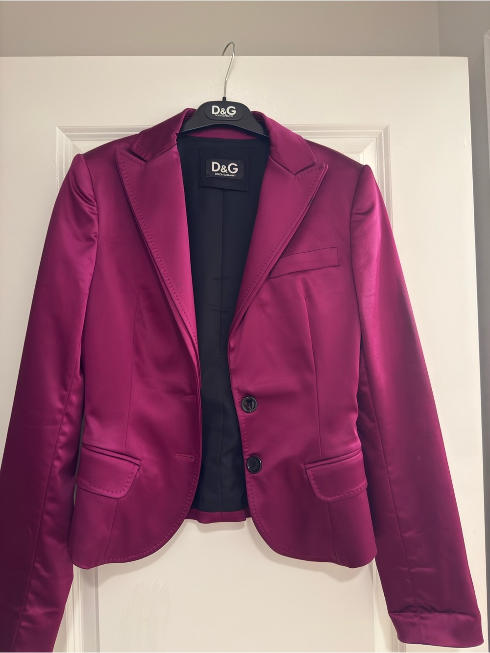 D&G Women's Magenta Satin Blazer Size 42